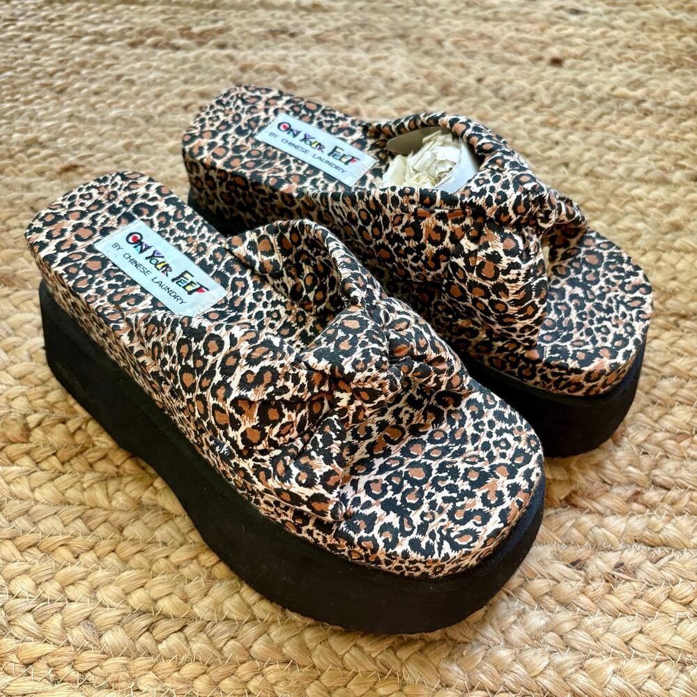 Vintage Y2K Chinese Laundry leopard print platform slides